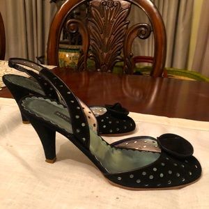 Marc Jacob Suede Sling back heels size 8.5